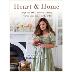 Heart & Home: Craft and DIY projects to bring love into your home and garden. From the creator of Dainty Dress Diaries